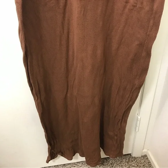 3/$15 Prettylittlething brown thermal spaghetti strap maxi dress  20 - Picture 6 of 11